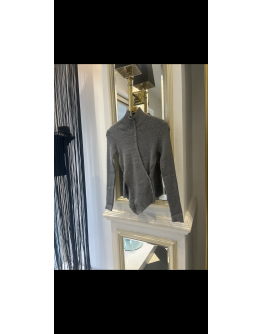 Gri Düğme Detay Bluz