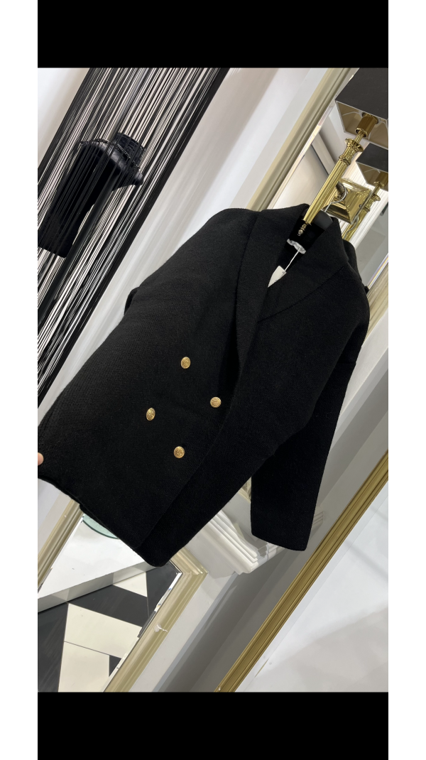 Siyah Düğme Detay Hırka