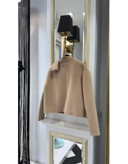 Fiyonk Yaka Krem Mont